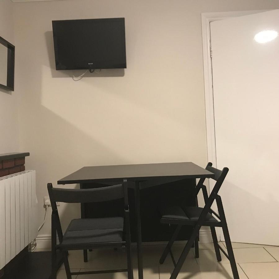 Cheerful 4 Bedroom Town House With Bbq, Galway Eksteriør billede