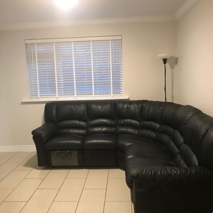 Cheerful 4 Bedroom Town House With Bbq, Galway Eksteriør billede