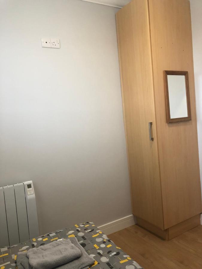 Cheerful 4 Bedroom Town House With Bbq, Galway Eksteriør billede